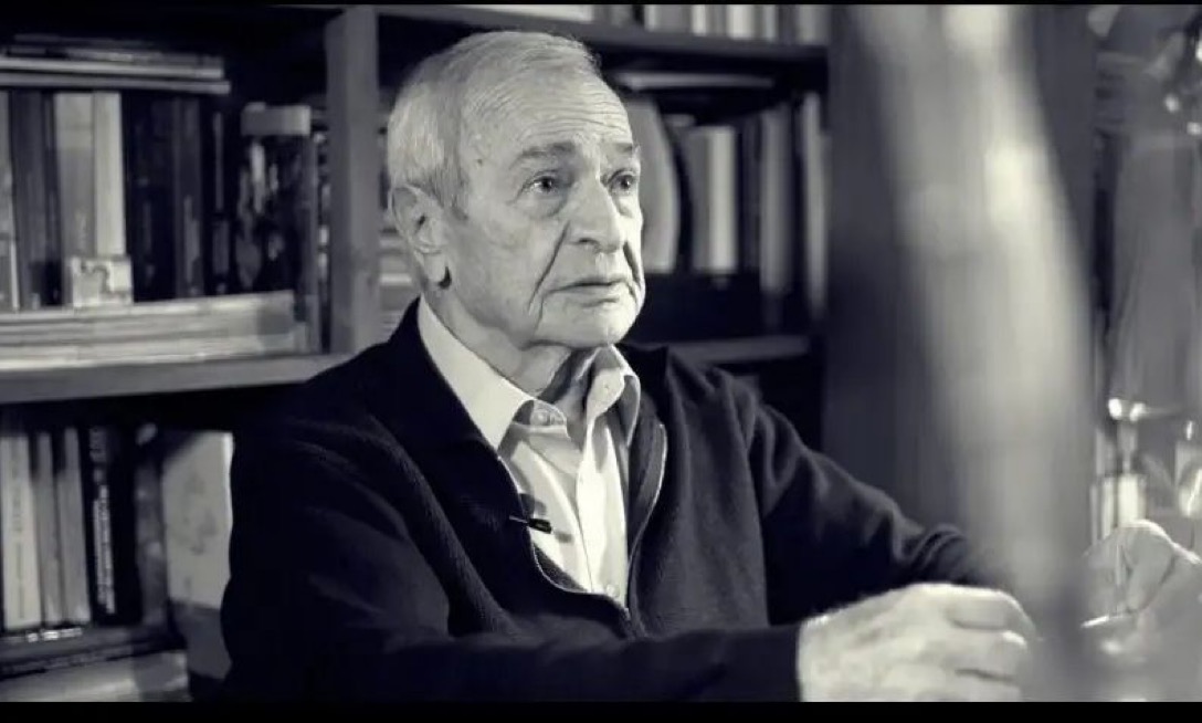 Έσβησε αθυρυβα στα 84 του χρόνια ένας απο τους πιο σημαντικούς υπουργούς του Πασοκ και στυλοβάτες των κυβερνήσεων του Ανδρέα Παπανδρέου, ο Μανώλης Παπαστεφανάκης 6 IMG 5481