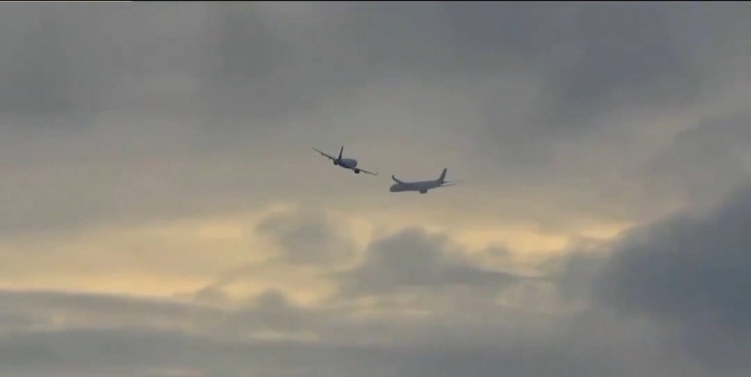 Λονδίνο: Δύο αεροπλάνα, ένα του Κατάρ και ένα βρετανικό, παραλίγο να συγκρουστούν πάνω από το αεροδρόμιο 6 IMG 2008