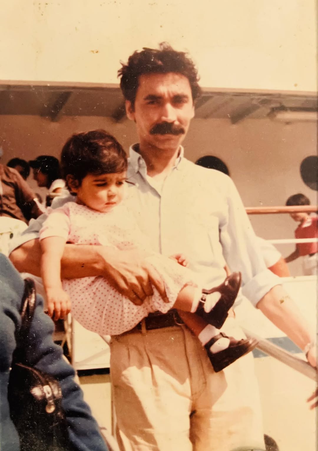 Έσβησε αθόρυβα στα 78 του χρόνια στην αγαπημένη το Υδρα, ένας σπουδαίος και πρωτοπόρος σκηνοθέτης, αφήνοντας πίσω του ένα ανεξίτηλο αποτύπωμα στην πολιτιστική μας κληρονομιά, ο Θανάσης Ρέντζης 7 IMG 2969