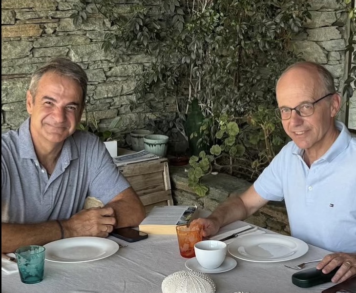 Στιγμές χαλάρωσης για τον Κυριακο Μητσοτακη στην φιλόξενη Τήνο , μετά από τις εξαντλητικές καλοκαιρινές διακοπές 10 IMG 3609