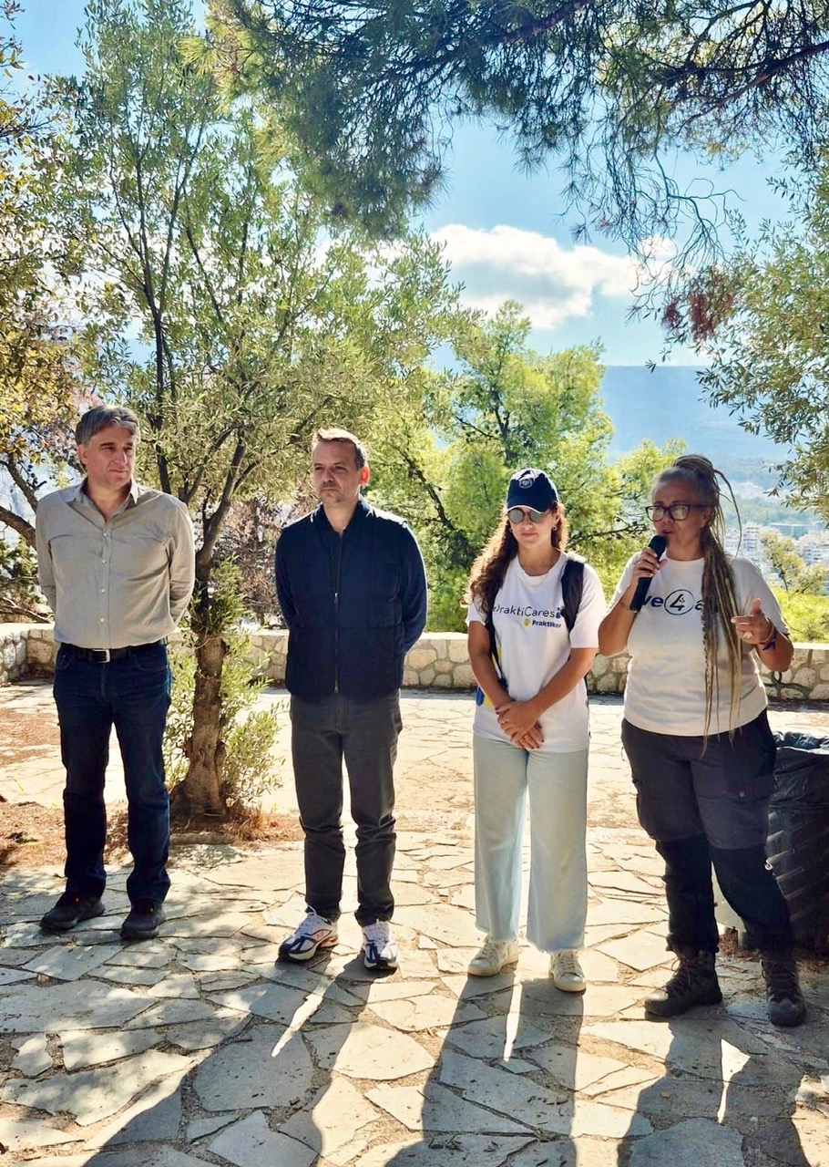 300 νέα δέντρα στο Λυκαβηττο - 8.000 σε όλη την Αθήνα 9 IMG 7592