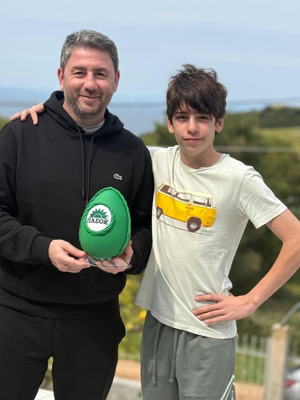 Χαμός με το πράσινο αυγό του Ανδρουλακη 6 IMG 4493