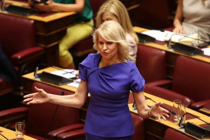 Σάλος με την επίθεση της Θεοδώρας Τζάκρη στην ΕΛ.Α.Σ του Αλέξη Τσίπρα για να υπερασπιστεί τα χρέη του ΠΑΣΟΚ 4 IMG 0033