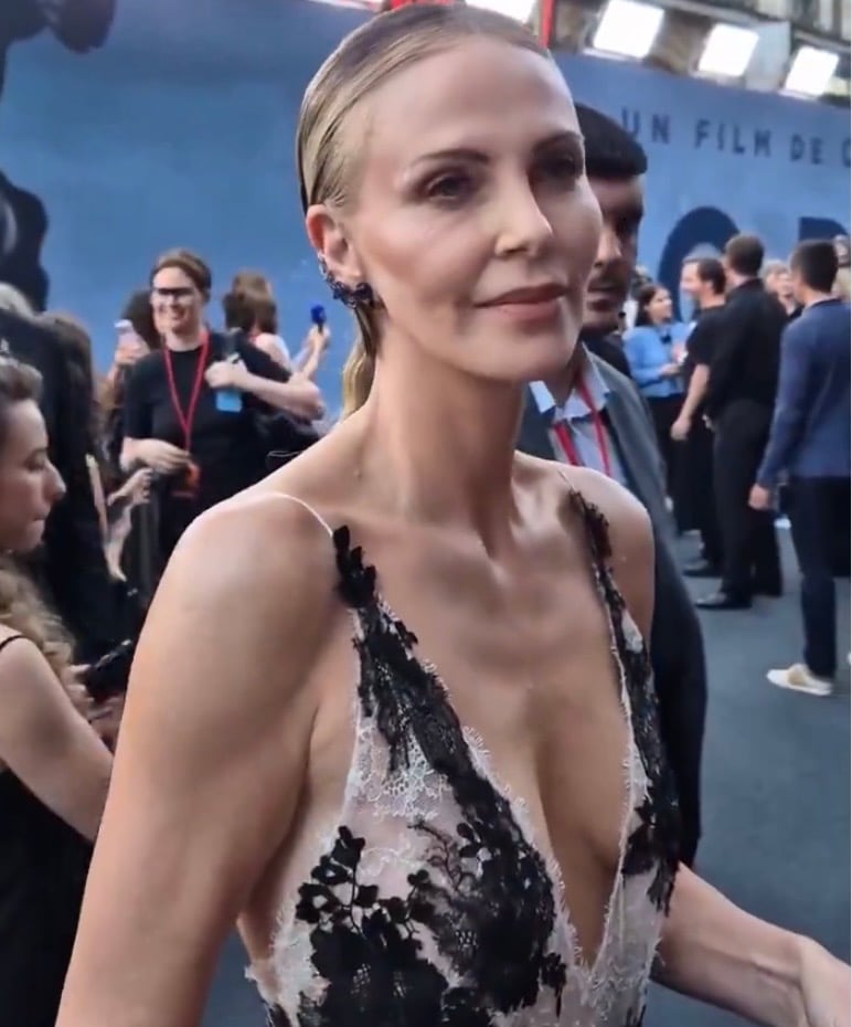 Σάλος με την εμφάνιση της αδυνατισμένης Charlize Theron