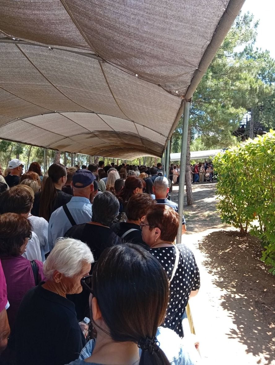 Πλήθος πιστών στη Σουρωτή για τον Άγιο Παϊσιο 32 χρόνια μετά την εκδημία του 8 IMG 8920