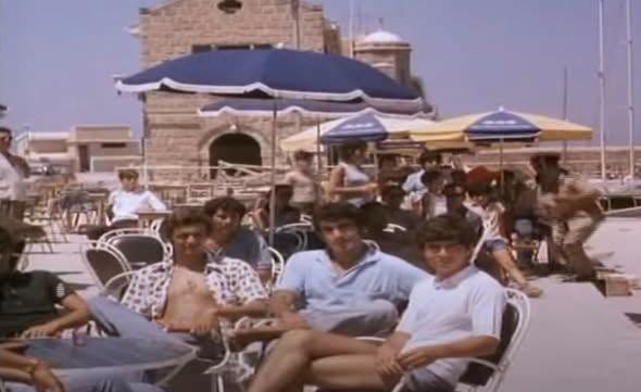 Η αναλαφρη ταινία θρύλος για τις ομορφιές της Κύπρου όταν ήταν όλη ελεύθερη πριν την Τουρκική εισβολή σε μουσική Μανου Λοϊζου 5 IMG 9256