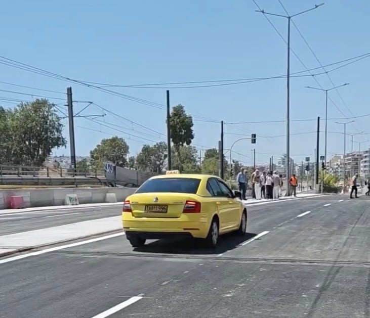 Άνοιξαν η γέφυρα του Ιλισσού και η παλιά παραλιακή οδός στο ύψος Μοσχατου Καλλιθέας