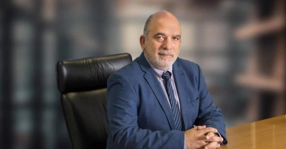 Νεκρός ενώ έκανε διακοπες στα 56 του χρόνια ο Δημήτρης Βαρουτάς (πρόεδρος της Εθνικής Επιτροπής Τηλεπικοινωνιών και Ταχυδρομείων)