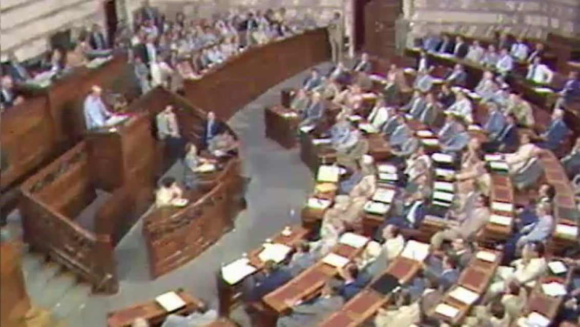 17 Αυγούστου 1982: Ξεκινά στη βουλή η συζήτηση για την αναγνώριση της Εθνικής Αντίστασης