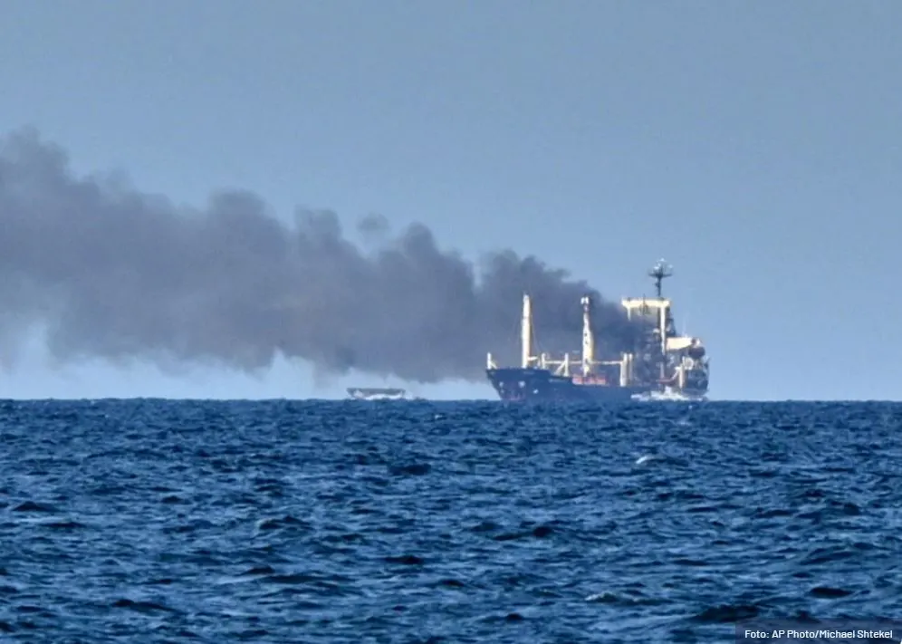 Μαύρη Θάλασσα: Ρωσική επίθεση σε πλοίο που μετέφερε δυτικά όπλα στο λιμάνι του Τσερνομόρσκ