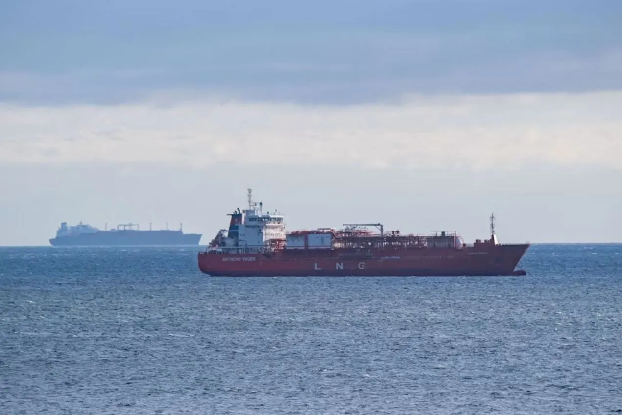 Η ΕΕ πληρώνει 7,3 δισεκατομμύρια για ρωσικό LNG