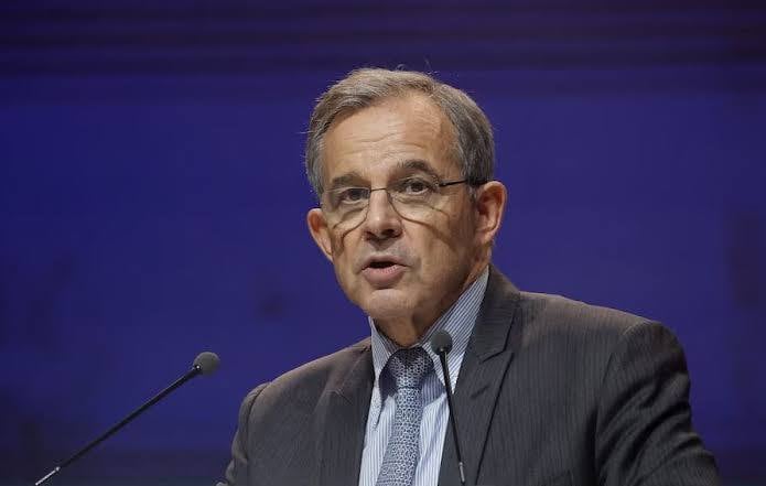 Γάλλος ευρωβουλευτής: Η ΕΕ χρηματοδοτεί ασταμάτητα τον πόλεμο αντί να τον τερματίσει