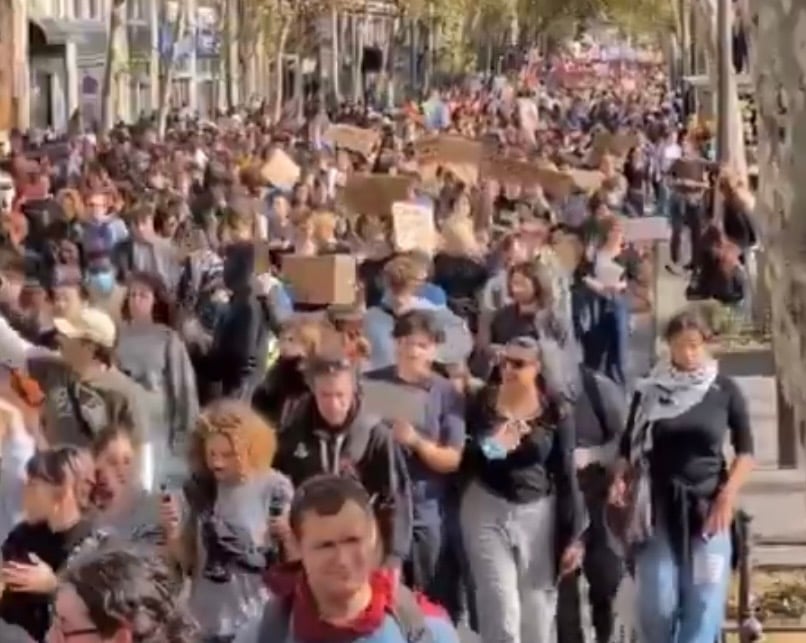 Μαρία Δεναξά: Διαδηλώσεις στο Παρίσι κατά της κατάρρευσης της δημόσιας εκπαίδευσης και της ακρίβειας – Σάββατο 17/10 πανγαλλική κινητοποίηση