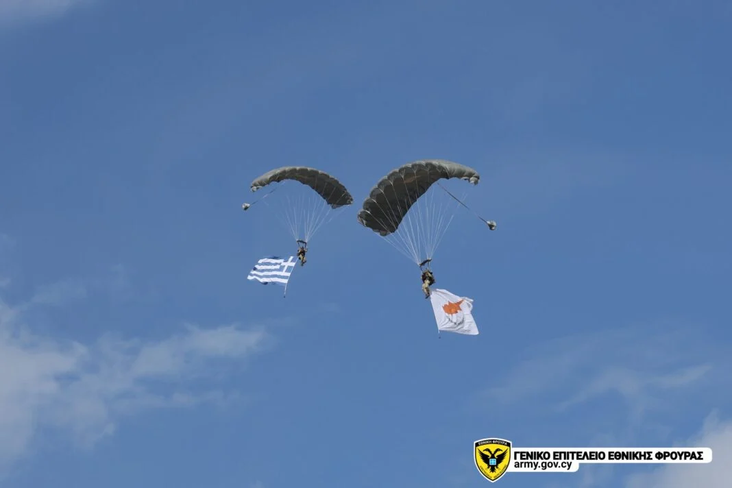 Τα ελληνικά μαχητικά αεροσκάφη F-16 έδωσαν ξανά το δυναμικό «παρών» στους κυπριακούς αιθέρες