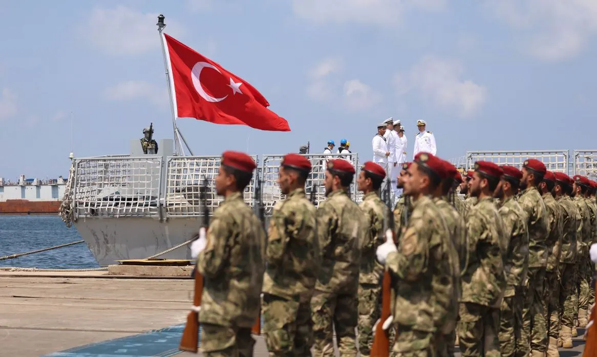 Τουρκικό σκάφος ειδικών επιχειρήσεων στη Λατάκια της Συρίας