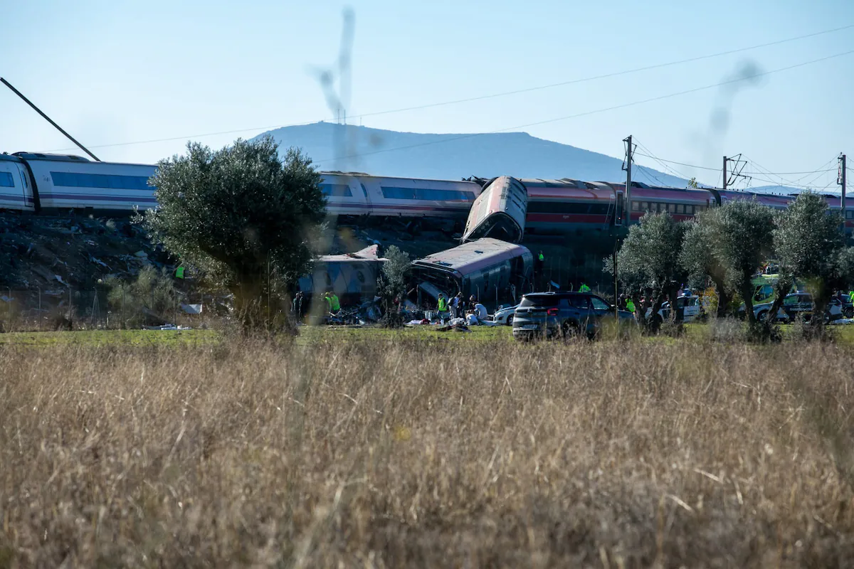 Ισπανία: Σύγκρουση τρένων με 39 νεκρούς